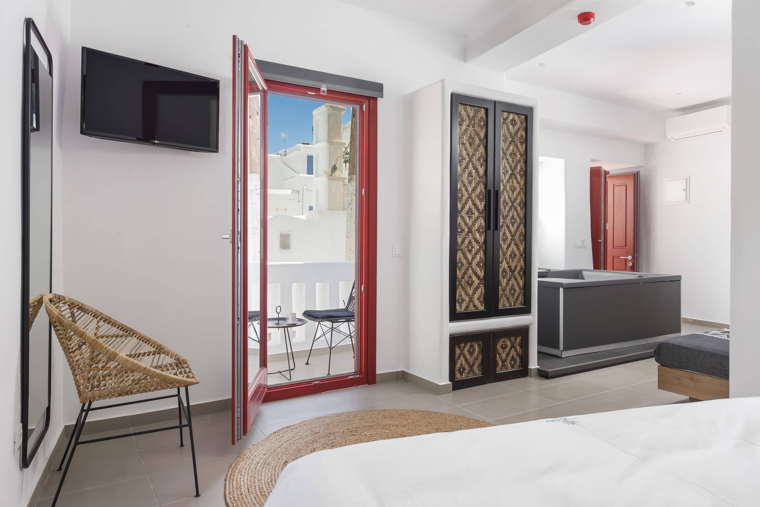 Deluxe Town View Suite with Indoor Hot Tub - Image 3