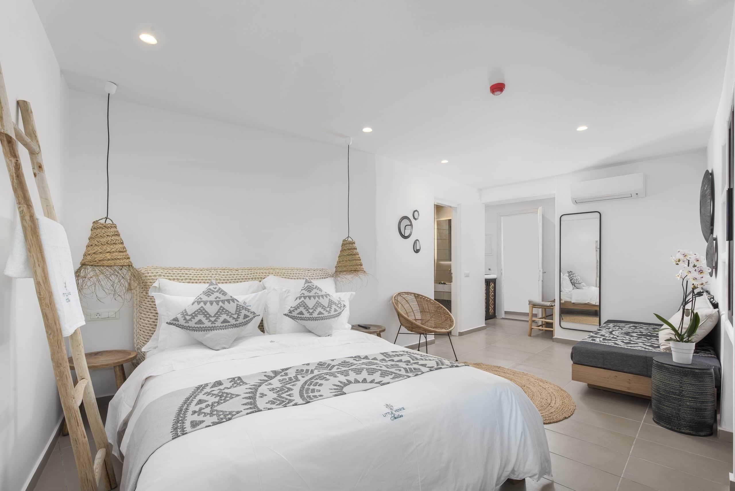 Executive Sea View Suite with Indoor Hot Tub - Image 3